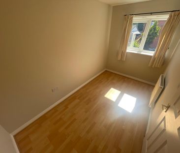 2 bedroom townhouse to rent - Photo 4