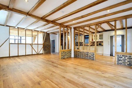 4 bedroom detached house to rent - Photo 2