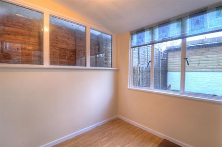 3 BED Terraced House To rent - Photo 3