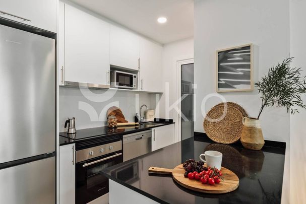 2 bedroom luxury Apartment for rent in Barcelona, Catalonia - Photo 1