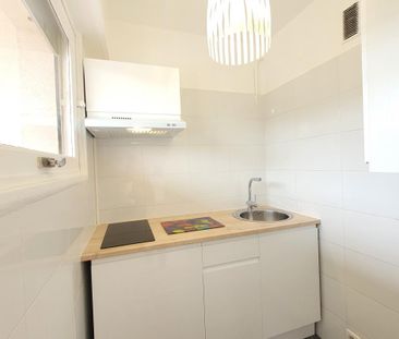 Location Appartement 1 pièce 24m² ANTIBES 06600 - Photo 2