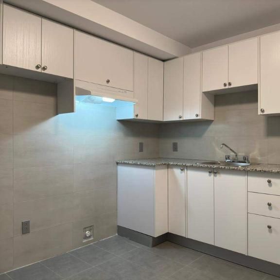 2 CH - 1 SDB - Montréal - $1,335 /mo - Photo 1