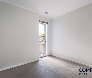 47 Margaretta Circuit, Mickleham VIC 3064 - House For Rent | Domain - Photo 3