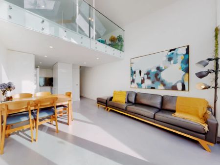 2 Bed, 1 Bath - Photo 2