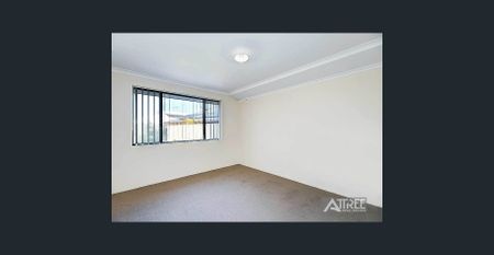 FAMILY HOME OPPOSITE PIARA WATERS PRIMARY SCHOOL - Photo 4