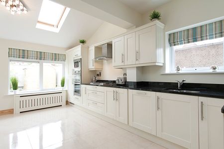 House to Let - Castlemoyne, Malahide Road - Photo 4
