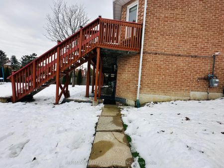 19 Grovepark Street #Basement - Photo 4