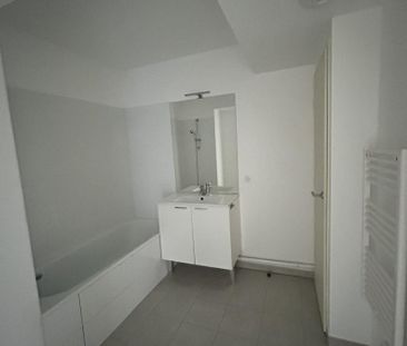 Location Appartement 2 pièces 46m² ISTRES 13800 - Photo 4