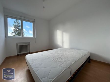 Location Appartement 3 pièces 73m² NIORT 79000 - Photo 5