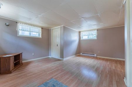 Maison de plain-pied à louer - Longueuil (Saint-Hubert) (Centre) Maison de plain-pied à louer - Longueuil (Saint-Hubert) (Centre) - Photo 2