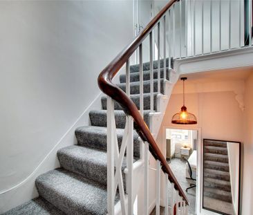 3 bedroom maisonette to rent - Photo 2