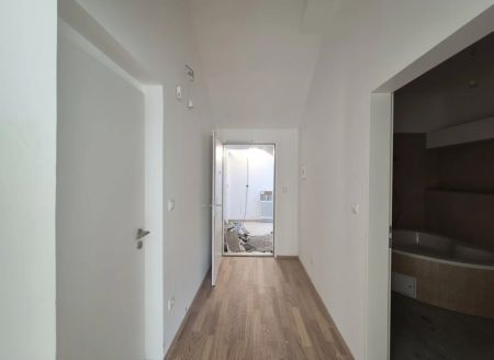2-Zimmer Wohnung frisch renoviert mit neuer Küche! - Photo 3