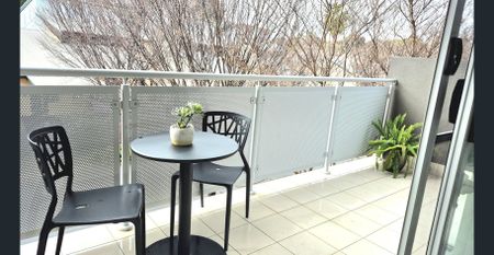 Open the door to effortless style - Photo 2