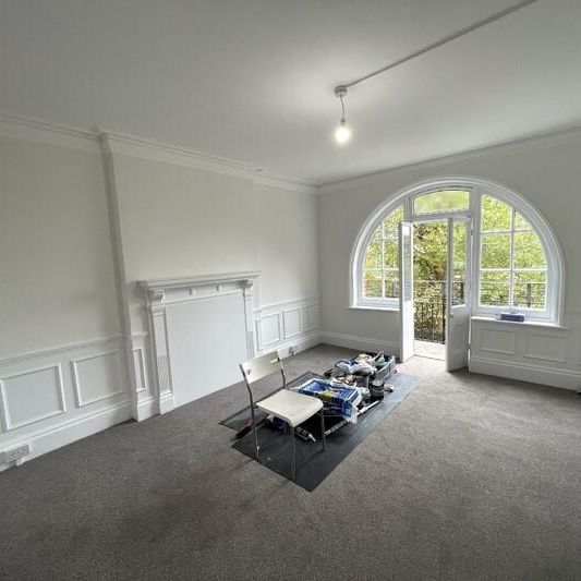 4 bedroom flat to rent - Photo 1