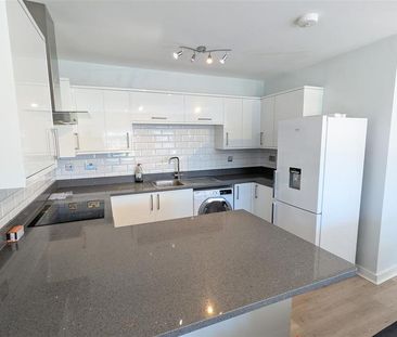 2 bedroom apartment to rent - Photo 2