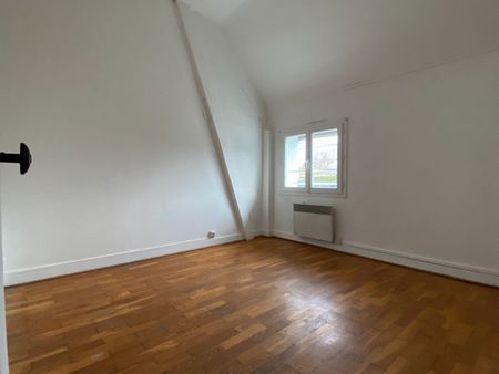 Location Appartement 4 pièces 81m² LE PETIT QUEVILLY 76140 - Photo 2