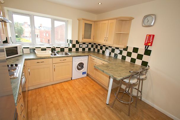 26 Barnsdale Close - Photo 1