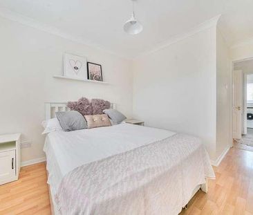 Tarn Howes Close, Thatcham, RG19 - Photo 2