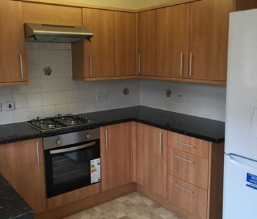Price £1,200 pcm - Available Now - Unfurnished - Photo 6