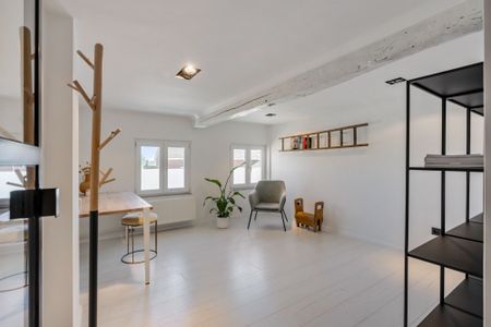 Compleet gerenoveerde en instapklare woning te Kortessem! - Photo 2