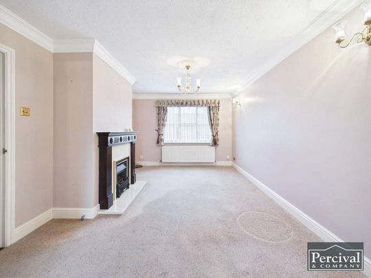 4 bedroom detached house to rent - Photo 1