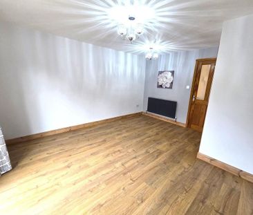2 bedroom semi-detached house to rent - Photo 5