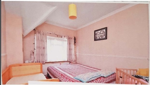 4 Bed Semi-Detached House, Long Elmes, HA3 - Photo 1