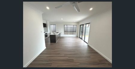 Beautiful Family Home - Photo 2