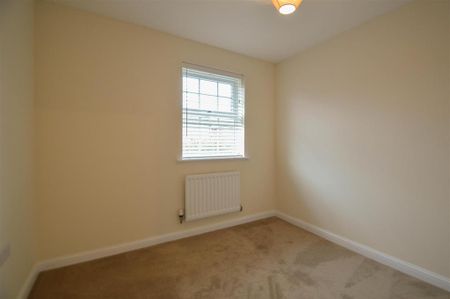 4 bedroom townhouse to rent - Photo 3