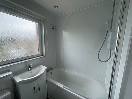 2 Bedroom Property To Rent - Photo 5