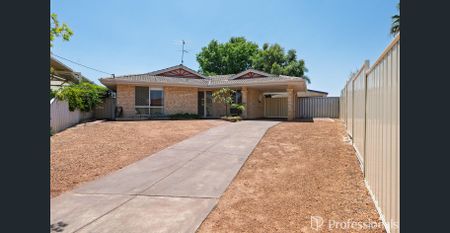 Plenty of parking for all your toys - Photo 3