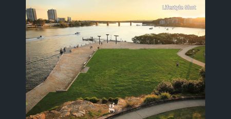 2-Bedroom Apartment With Spacious L-Shaped Courtyard! - Photo 3