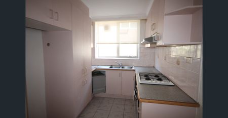 Designed with space in mind - Photo 3