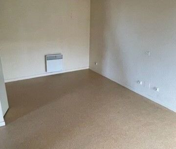 Location Appartement 1 pièce 46m² MONT DE MARSAN 40000 - Photo 5