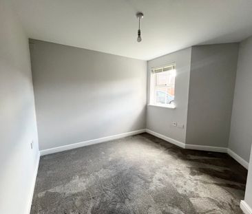 Woodland Walk, Aldershot, Hampshire, GU12 - Photo 5