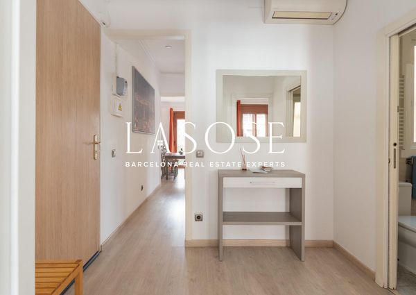 Apartment 63m² with terrace to rent in Dreta de l'Eixample, Barcelona