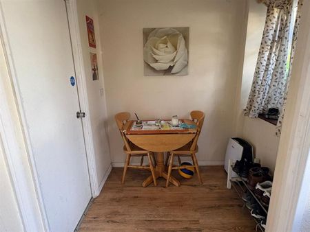 4 bedroom house to rent - Photo 2