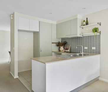 Luxurious 2-Bedroom Rental in Lyneham! - Photo 5