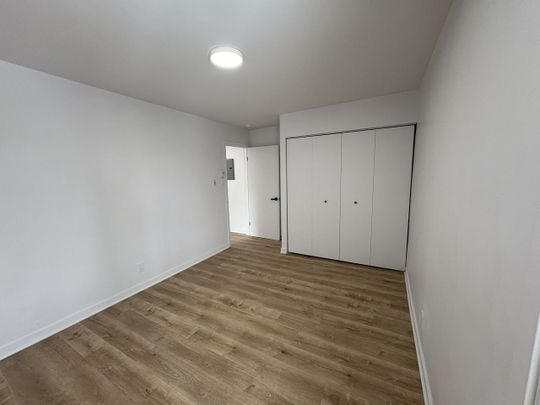 6070 Boulevard Joseph-Renaud apartment — Montréal, QC (2-Bedroom) - 2 Bedroom - Photo 1