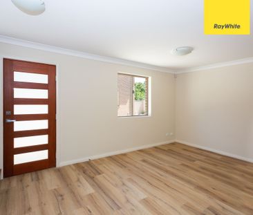 2-bedroom Modern Townhouse in great location - Photo 2