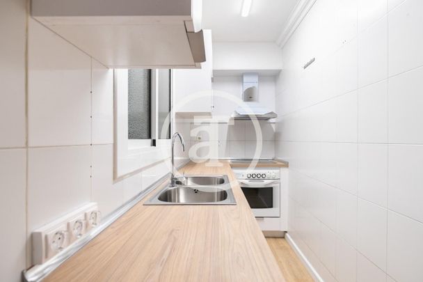 Piso de alquiler en Carrer D'alella, Porta - Photo 1