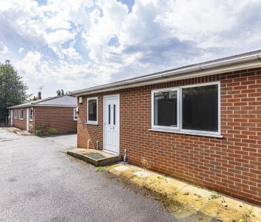 2 bedroom semi-detached house to rent - Photo 4