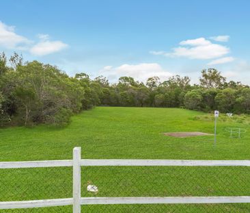 Who doesn't love a white picket fence! Four Bedroom, Three Living a... - Photo 6
