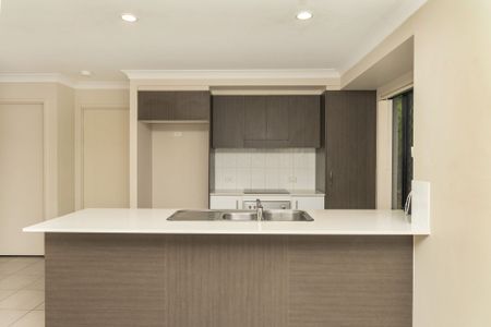 Four Bedroom Family Home In Hillcrest - Photo 4