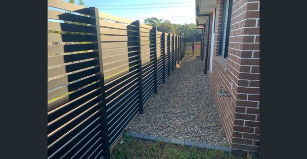 "Only 6 years young" - Photo 1