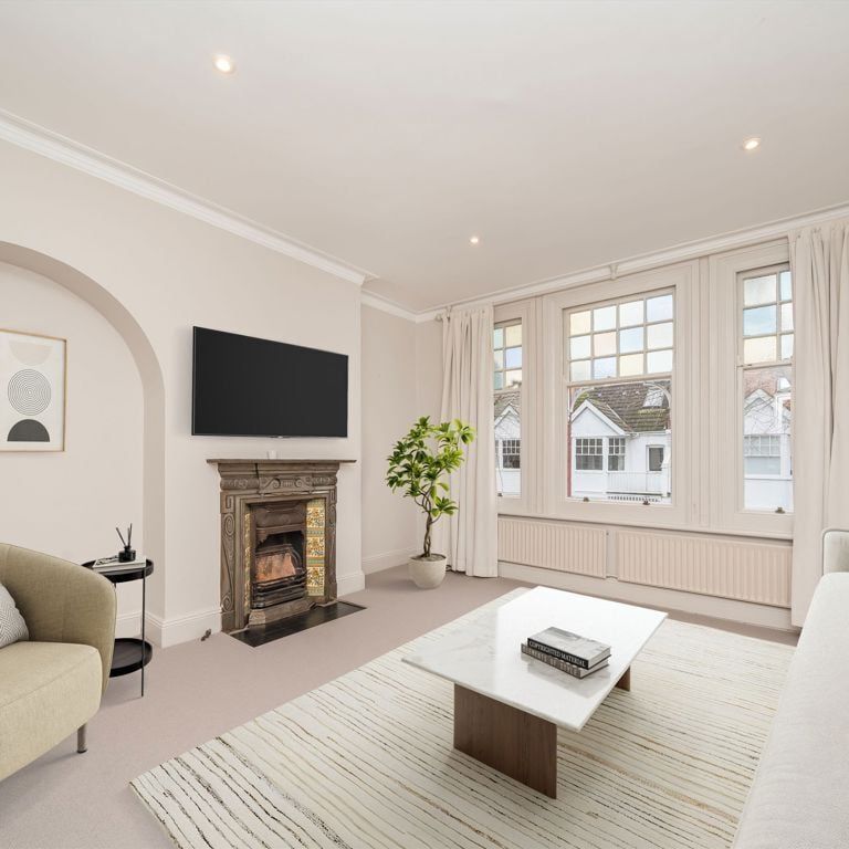 Brackley Road, W4 2HN, London - Photo 1