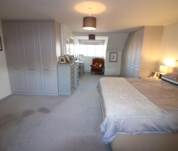 4 bedroom detached house to rent - Photo 6