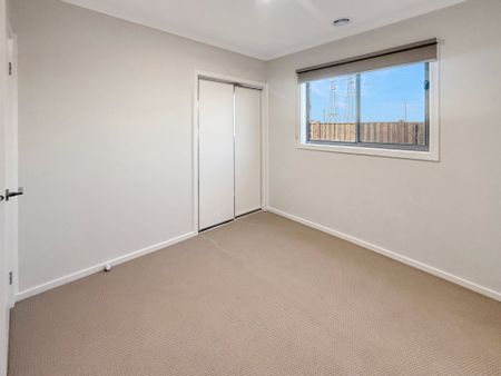 41 Urquhart Road, Tarneit - Photo 3