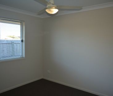 SPACIOUS, MODERN & FAMILY-FRIENDLY � COMFORTABLE LIVING IN BRANYAN - Photo 2