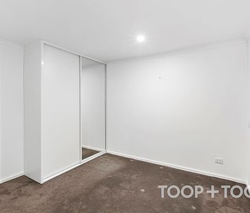 Stunning, fully renovated home unit - Photo 6